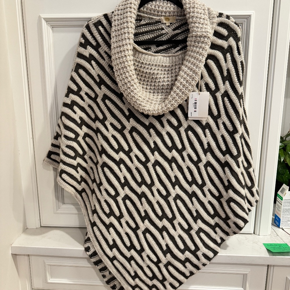 Made in Italy Poncho